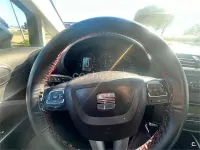 Usado Seat Leon Reference 105 CV (77 kW) 2010 Negro Utilitario
