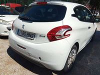 Usado Peugeot 208 Access 82 CV (60 kW) 2013 Blanco Utilitario