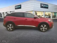 Usado Peugeot 3008 Allure 130 CV (95 kW) 2021 Rojo SUV