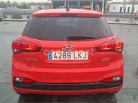 Usado Hyundai i20 100 CV (73 kW) 2020 Rojo Utilitario