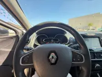 Usado Renault Clio LIMITED 90 CV (66 kW) 2019 Gris Utilitario