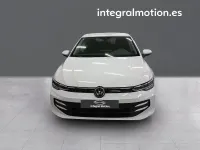 Usado VW Golf VIII 116 CV (85 kW) 2025 Blanco Berlina