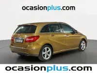 Usado Mercedes B180 109 CV (80 kW) 2013 Marrón Utilitario