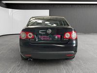 Usado VW Jetta Advance 140 CV (102 kW) 2007 Negro Berlina