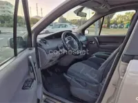 Usado Renault Scénic II Dynamique 105 CV (77 kW) 2006 Beige Monovolumen