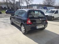 Usado Renault Clio II Authentique 75 CV (55 kW) 2007 Negro Utilitario