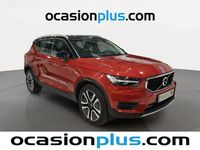 Begagnad Volvo XC40 Core 129 HK (94 kW) 2022 Röd SUV