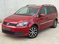 Usado VW Touran Business 105 CV (77 kW) 2014 Rojo Monovolumen