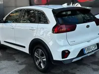 Usado Kia Niro 141 CV (103 kW) 2021 Blanco SUV