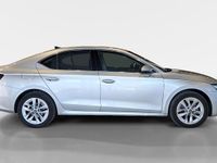 Usado Skoda Octavia Selection 116 CV (85 kW) 2025 Gris / plata Berlina