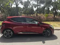 Usado Renault Clio IV Zen 120 CV (88 kW) 2016 Rojo Berlina