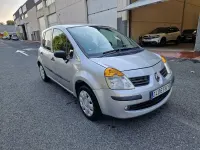 Usado Renault Modus Authentique 75 CV (55 kW) 2007 Gris / plata Monovolumen