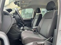 Usado VW Touran Business 110 CV (80 kW) 2019 Gris Monovolumen