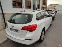 Usado Opel Astra Sportive 130 CV (95 kW) 2013 Blanco Familiar