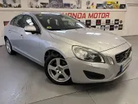 Usado Volvo S60 Momentum 163 CV (119 kW) 2011 Gris / plata Berlina