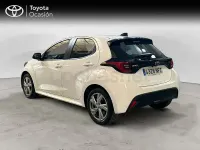 Usado Toyota Yaris Hybrid Active 116 CV (85 kW) 2025 Blanco Berlina