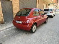 Usado Nissan Micra Visia+ 80 CV (58 kW) 2006 Granate Berlina