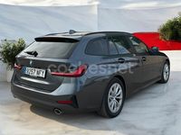Usado BMW 318 Comfort Edition 150 CV (110 kW) 2021 Gris / plata Familiar