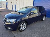 Usado Dacia Sandero Lauréate 90 HP (66 kW) 2017 Azul Citadino