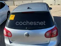 Usado VW Golf IV Trendline 105 CV (77 kW) 2004 Gris / plata Berlina