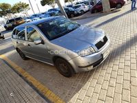 Usado Skoda Fabia Comfort 101 CV (74 kW) 2002 Gris / plata Familiar