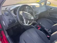 Usado Seat Ibiza Style 90 CV (66 kW) 2011 Rojo Berlina