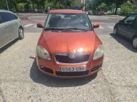 Usado Skoda Fabia Style 80 CV (58 kW) 2009 Naranja Familiar