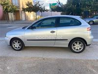 Usado Seat Ibiza Fresh 64 CV (47 kW) 2003 Gris / plata Utilitario