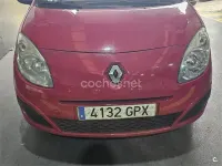 Usado Renault Twingo Dynamique 75 CV (55 kW) 2009 Rojo Utilitario