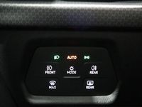 Usado Seat Leon Style 130 CV (95 kW) 2022 Blanco