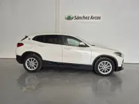 Käytetty BMW X2 116 HP (85 kW) 2021 Valkoinen Katumaasturi