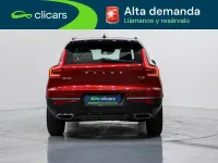 Usado Volvo XC40 R-Design 163 CV (119 kW) 2018 Rojo SUV