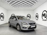 Usado Ford Focus Trend 90 CV (66 kW) 2010 Gris / plata Berlina