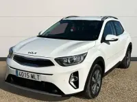 Usado Kia Stonic 120 CV (88 kW) 2023 Blanco SUV