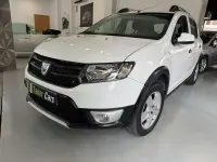 Usado Dacia Sandero Stepway 90 CV (66 kW) 2015 Blanco Utilitario