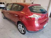 Usado Renault Mégane III Dynamique 180 CV (132 kW) 2009 Rojo Berlina