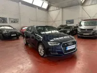 Usado Audi A3 Ambiente 116 HP (85 kW) 2019 Azul Sedan