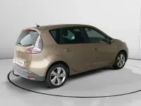 Usado Renault Scénic III LIMITED 115 CV (84 kW) 2015 Marrón Monovolumen