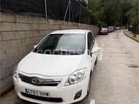 Usado Toyota Auris Hybrid Active 135 CV (99 kW) 2012 Blanco Berlina