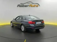Usado BMW 318 150 CV (110 kW) 2016 Azul Berlina