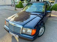 Usado Mercedes E300 147 CV (108 kW) 1989 Azul Berlina