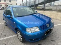 Usado VW Polo Conceptline 75 CV (55 kW) 2001 Azul Utilitario