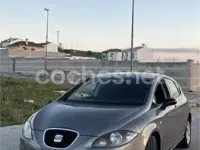 Usado Seat Leon Sport 105 CV (77 kW) 2008 Gris / plata Utilitario