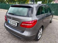 Usado Mercedes C320 109 CV (80 kW) 2013 Gris Berlina