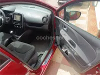 Usado Renault Clio IV LIMITED 90 CV (66 kW) 2019 Granate Berlina