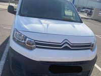 Usado Citroën Berlingo Live 102 CV (75 kW) 2021 Blanco Monovolumen