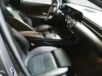 Usado Mercedes A180 116 CV (85 kW) 2023 Gris Utilitario