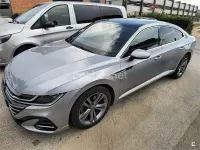 Usado VW Arteon R-line 218 CV (160 kW) 2022 Gris / plata Berlina