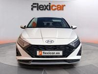 Usado Hyundai i20 101 CV (74 kW) 2024 Blanco Berlina
