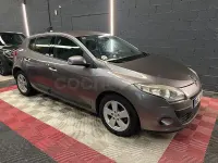 Usado Renault Mégane III Business 105 CV (77 kW) 2009 Gris / plata Berlina